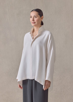 silk wide longer back double stand collar shirt-mid plus (ivory)