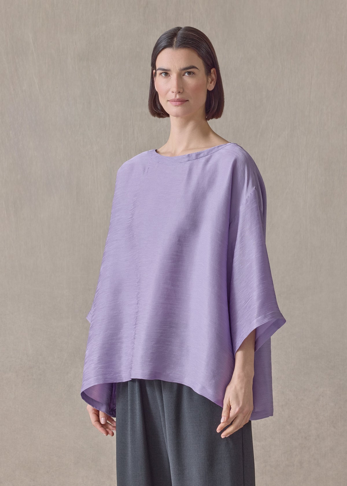 featherlight silk plissé a-line scoop neck top - mid plus (wisteria)