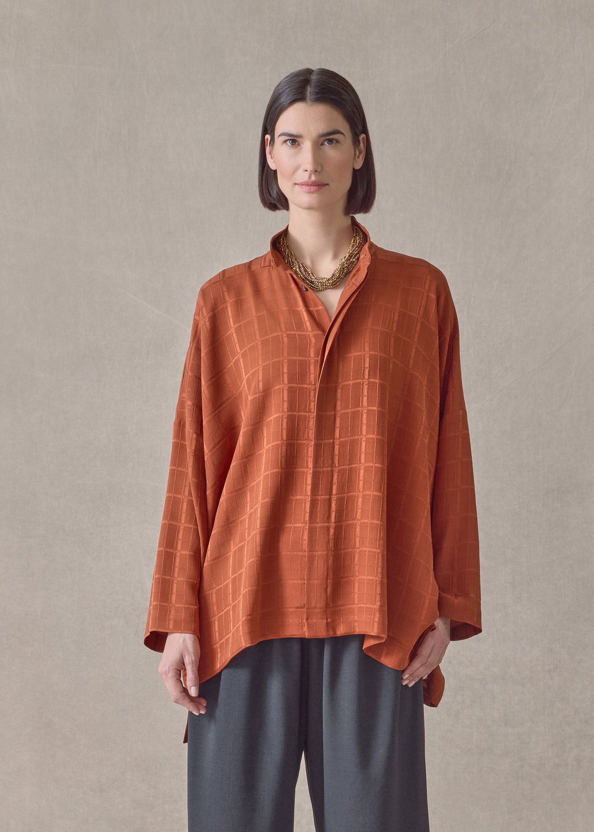 silk wide longer back double stand collar shirt-mid plus (rust)