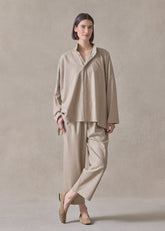 wool cashmere stretch wide longer back shirt with double stand collar - mid plus (natural)