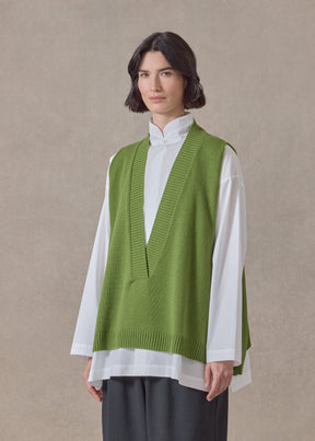 cashmere a-line sleeveless deep v-neck - mid plus (limedark)