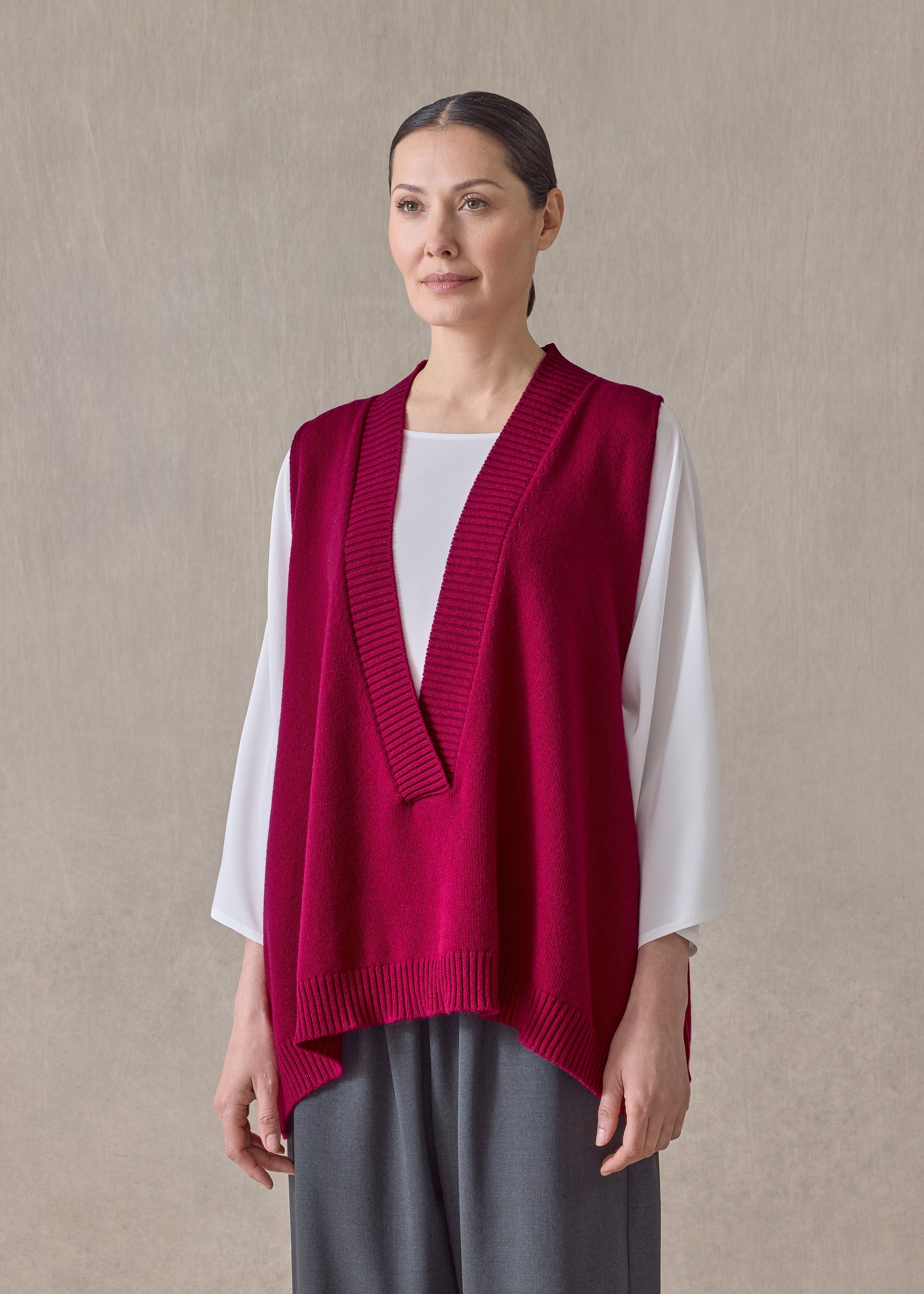 cashmere a-line sleeveless deep v-neck - mid plus (magenta)