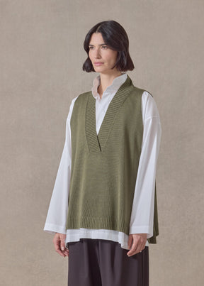 silk a-line sleeveless v neck - mid plus (olive)