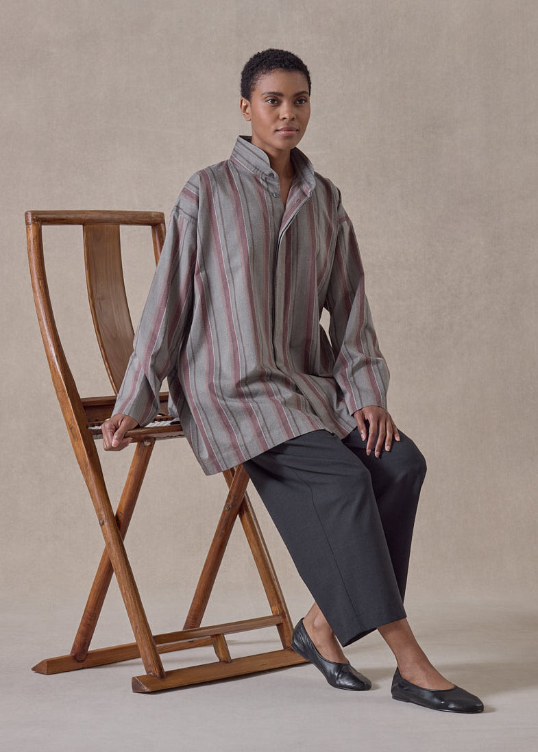 cotton mix slim a-line shirt with double stand collar and stepped insert - long (pebble)