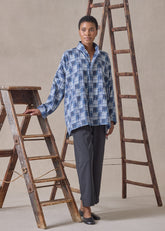 cotton wide longer back shirt with double stand collar-mid plus (jean)