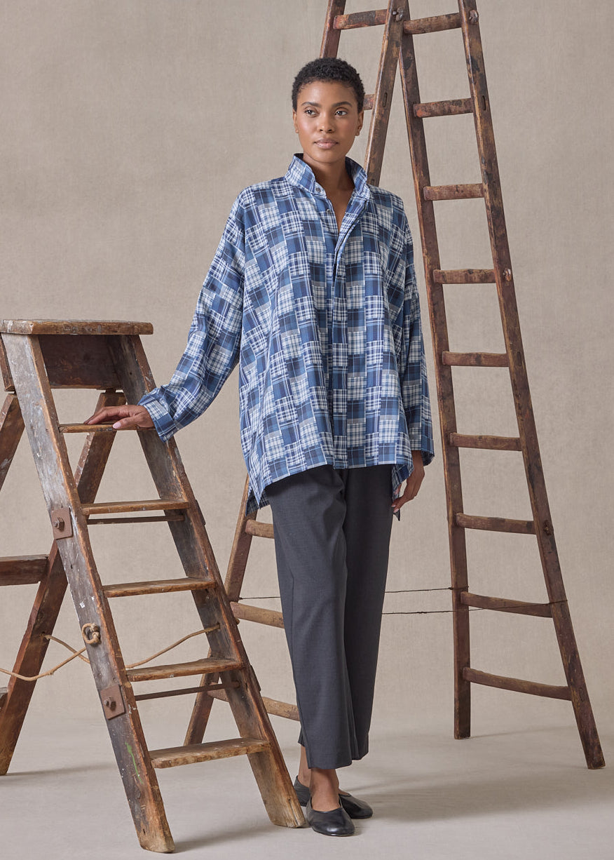 cotton wide longer back shirt with double stand collar-mid plus (jean)