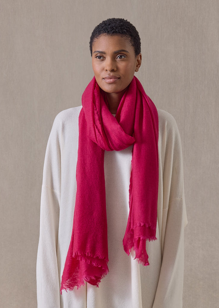 handwoven cashmere large scarf (127cm x 220cm) (magenta)