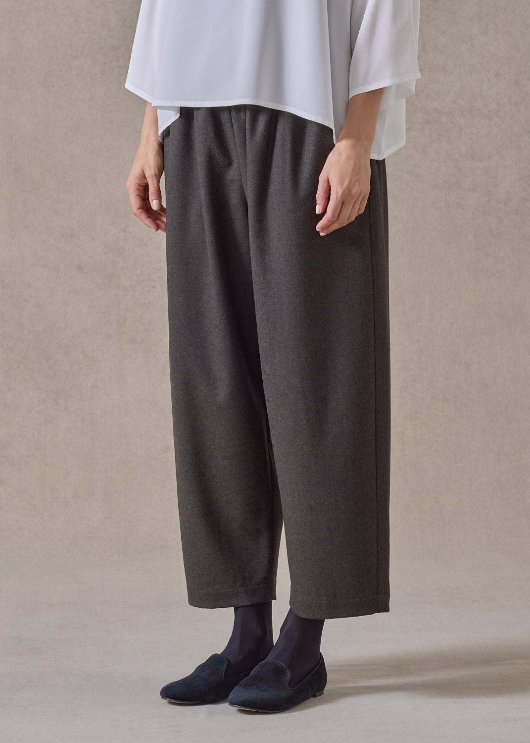 wool flannel japanese trouser (darkmoss)