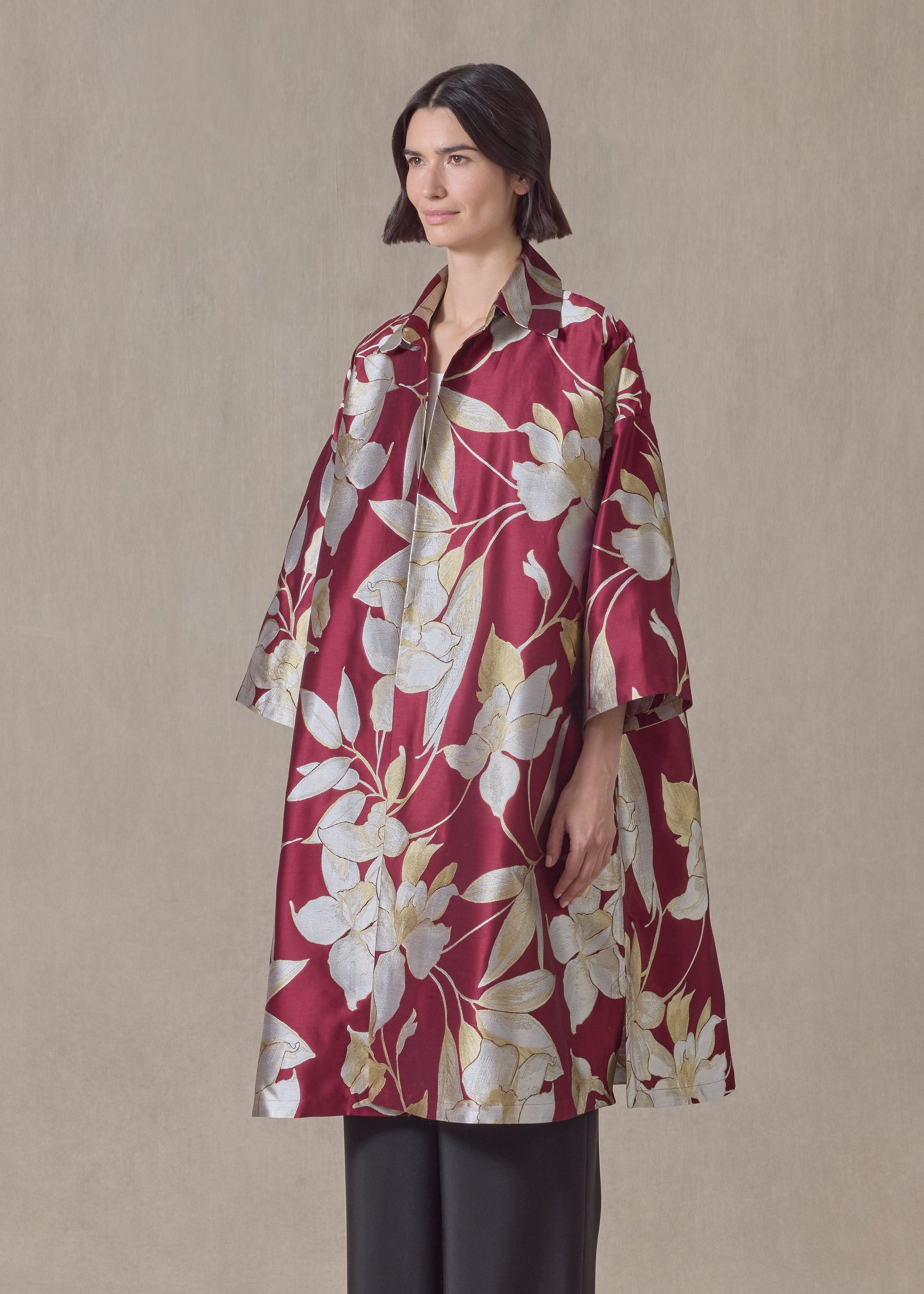 silk mix sloped shoulder wide aline jacket with collar-3/4length (red)