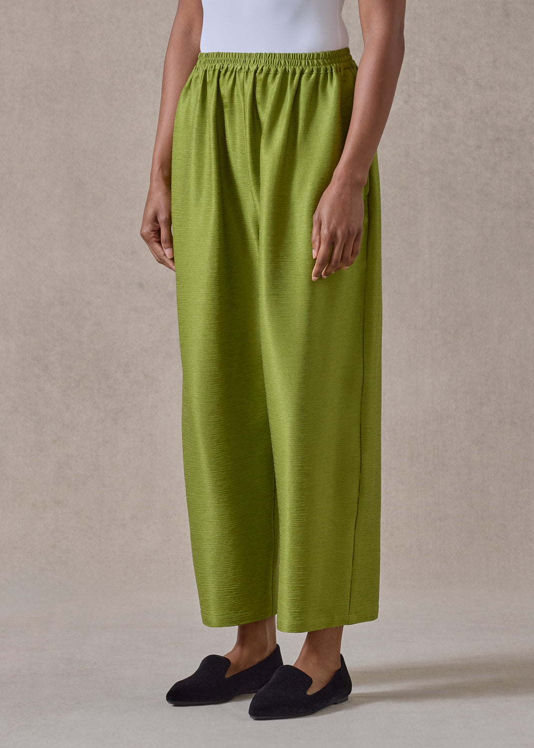 midweight silk plissé japanese trouser (limedark)