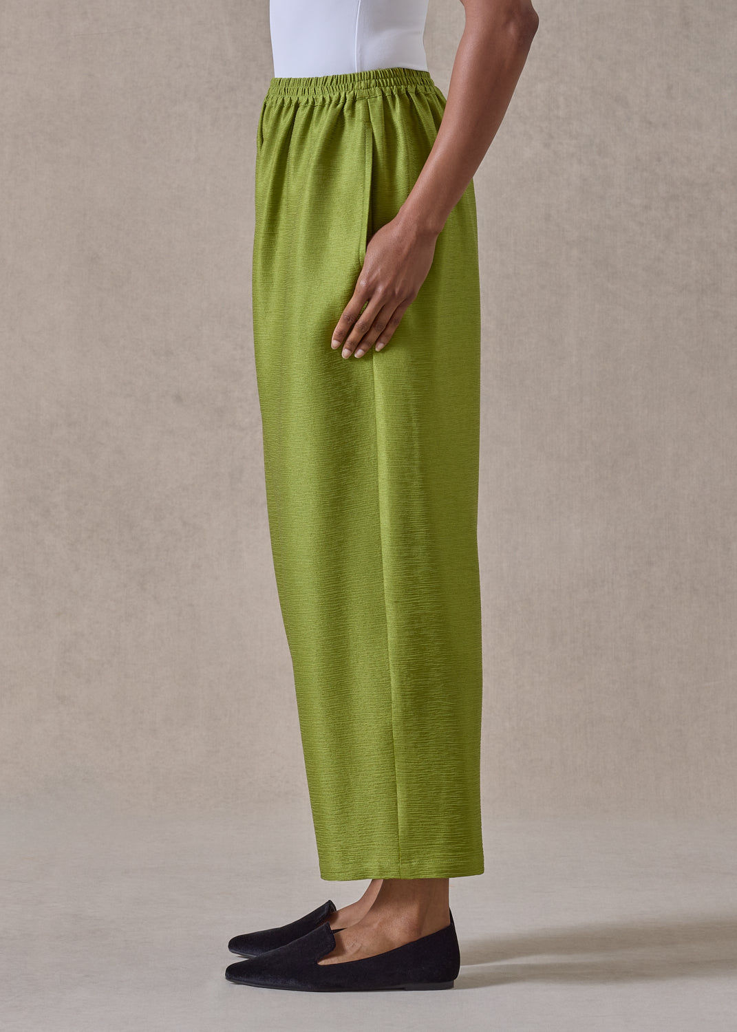 midweight silk plissé japanese trouser (limedark)
