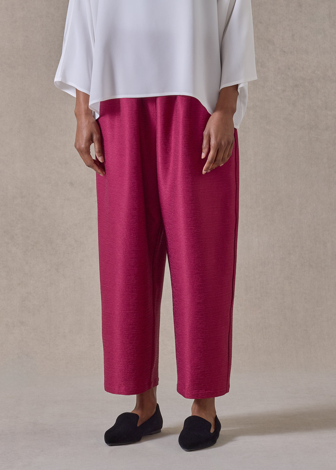 midweight silk plissé japanese trouser (magenta)
