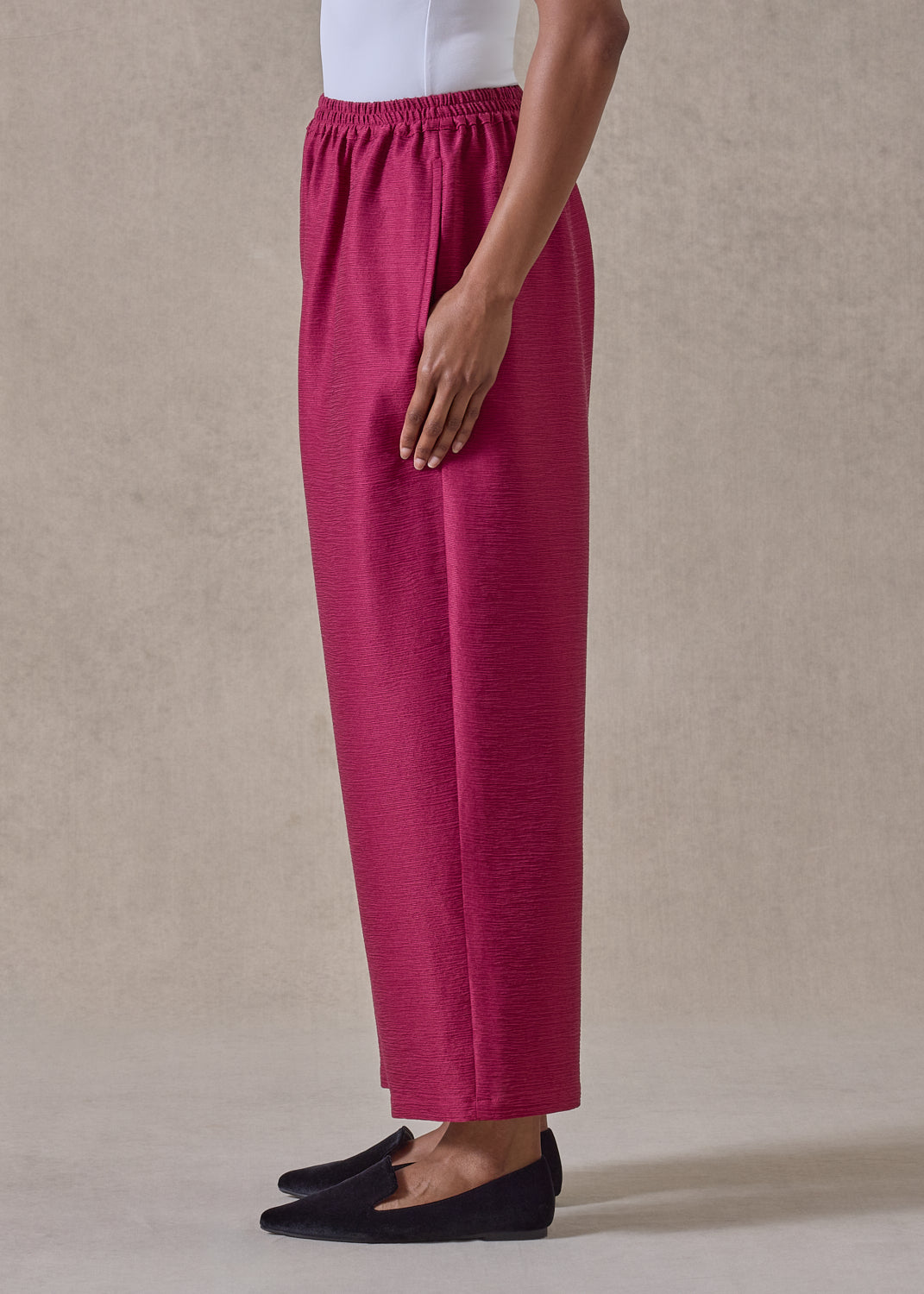 midweight silk plissé japanese trouser (magenta)