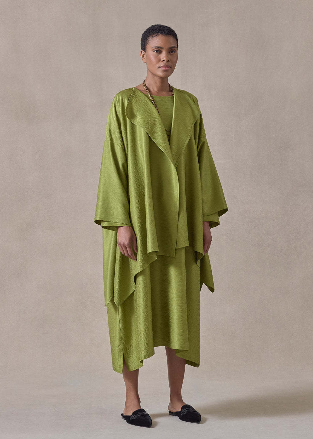 midweight silk plissé wide a-line scoop neck dress (limedark)