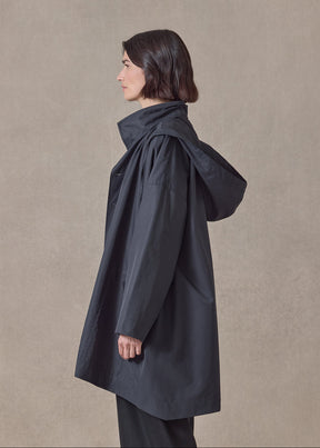 cotton mix smaller front larger back high neck raincoat with button away hood - long plus (navydark)