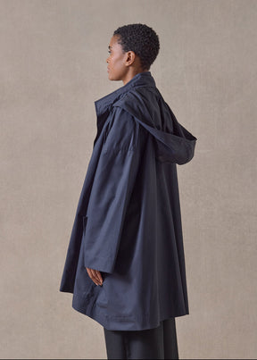 cotton mix smaller front larger back high neck raincoat with button away hood - long plus (navydark)