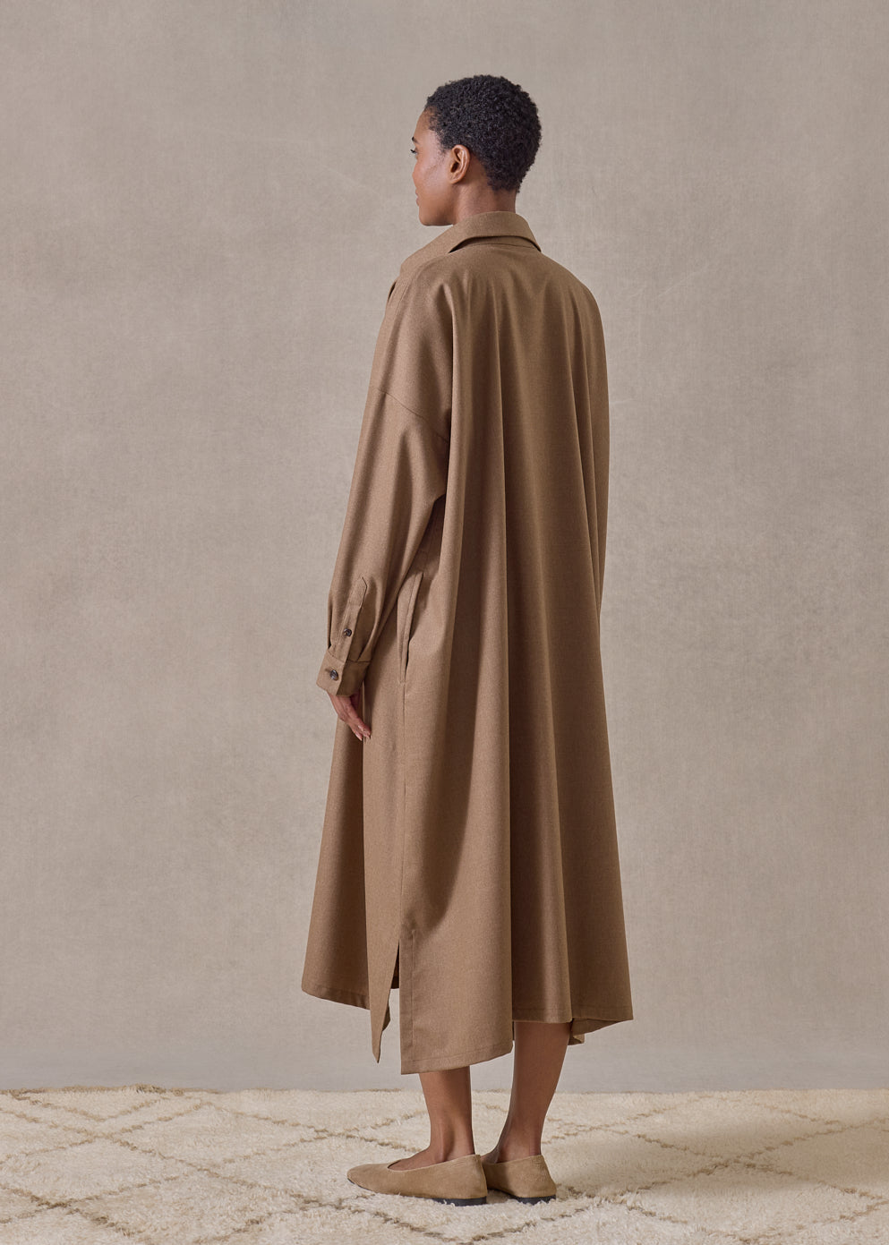wool cashmere wide a-line shirt dress with collar  (camel)