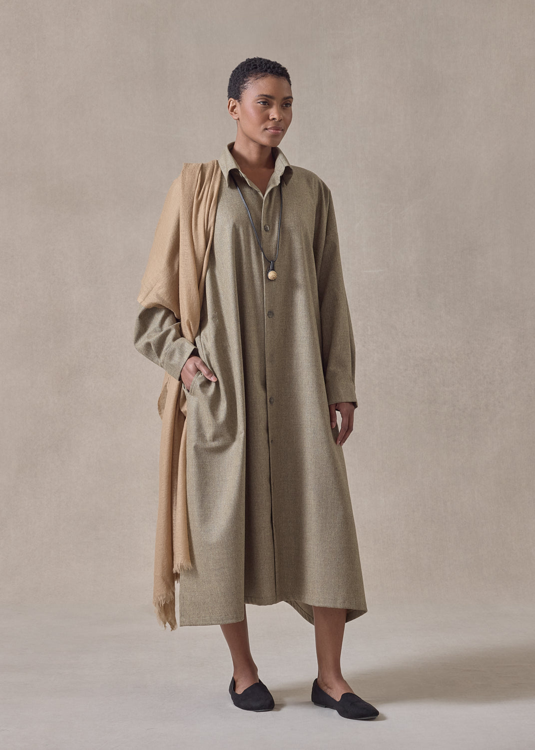 wool cashmere wide a-line shirt dress with collar (greensand)