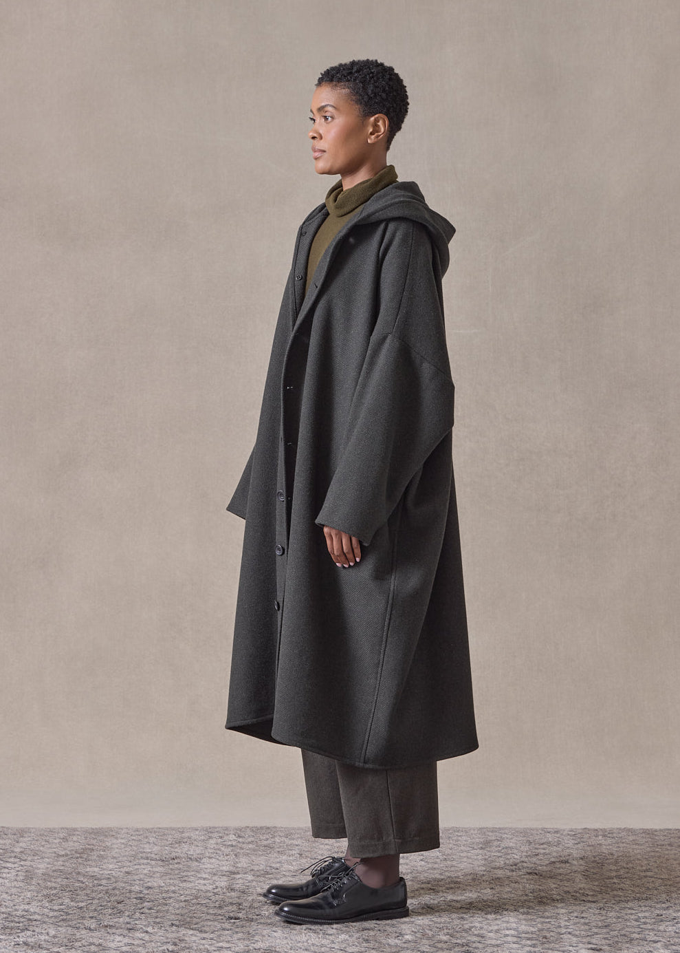 wool cashmere wide hooded buttoned coat - 3/4 length (blackloden)