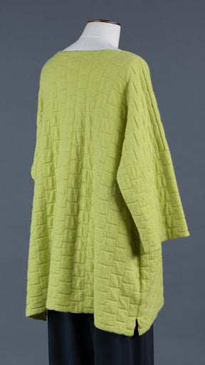 superlight offset quilted squares 3/4 sleeve knitted top (long) in greenlemon