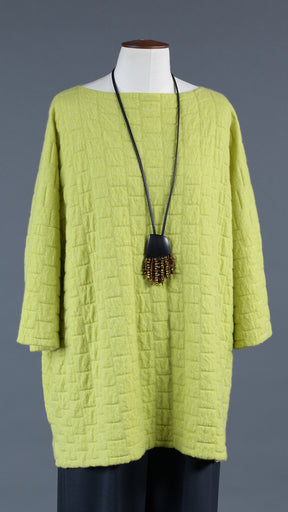 superlight offset quilted squares 3/4 sleeve knitted top (long) in greenlemon