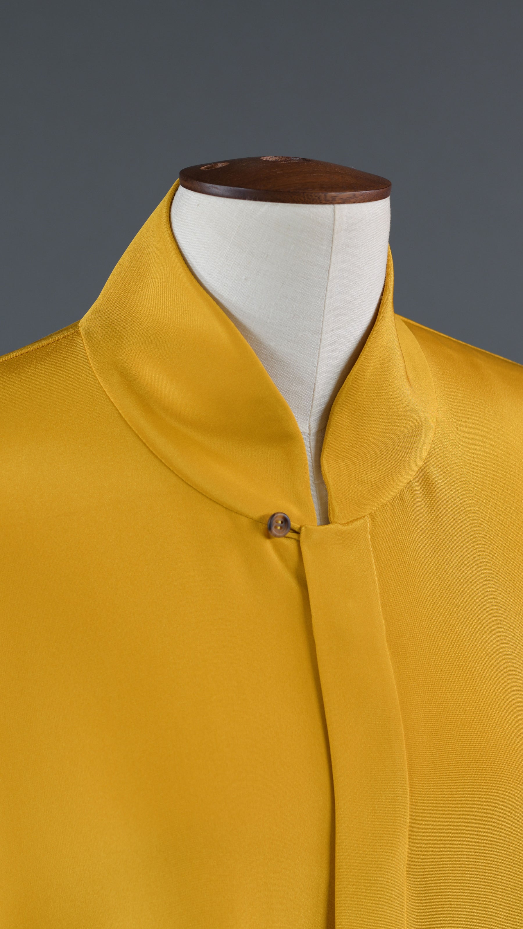 wide a-line shirt with chinese collar - mid plus in sunflower