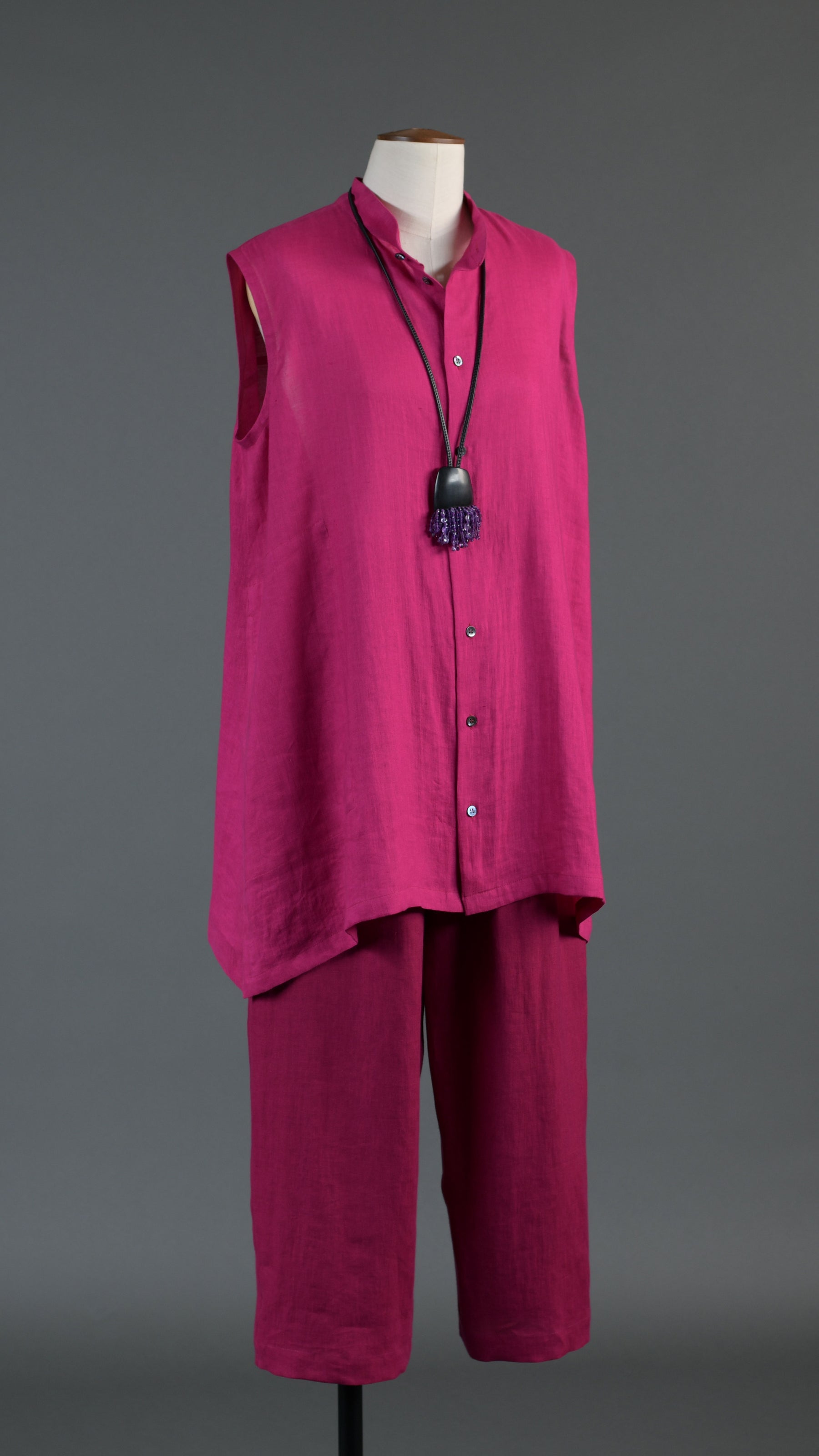 A-line collarless sleeveless shirt - long plus in lipstick