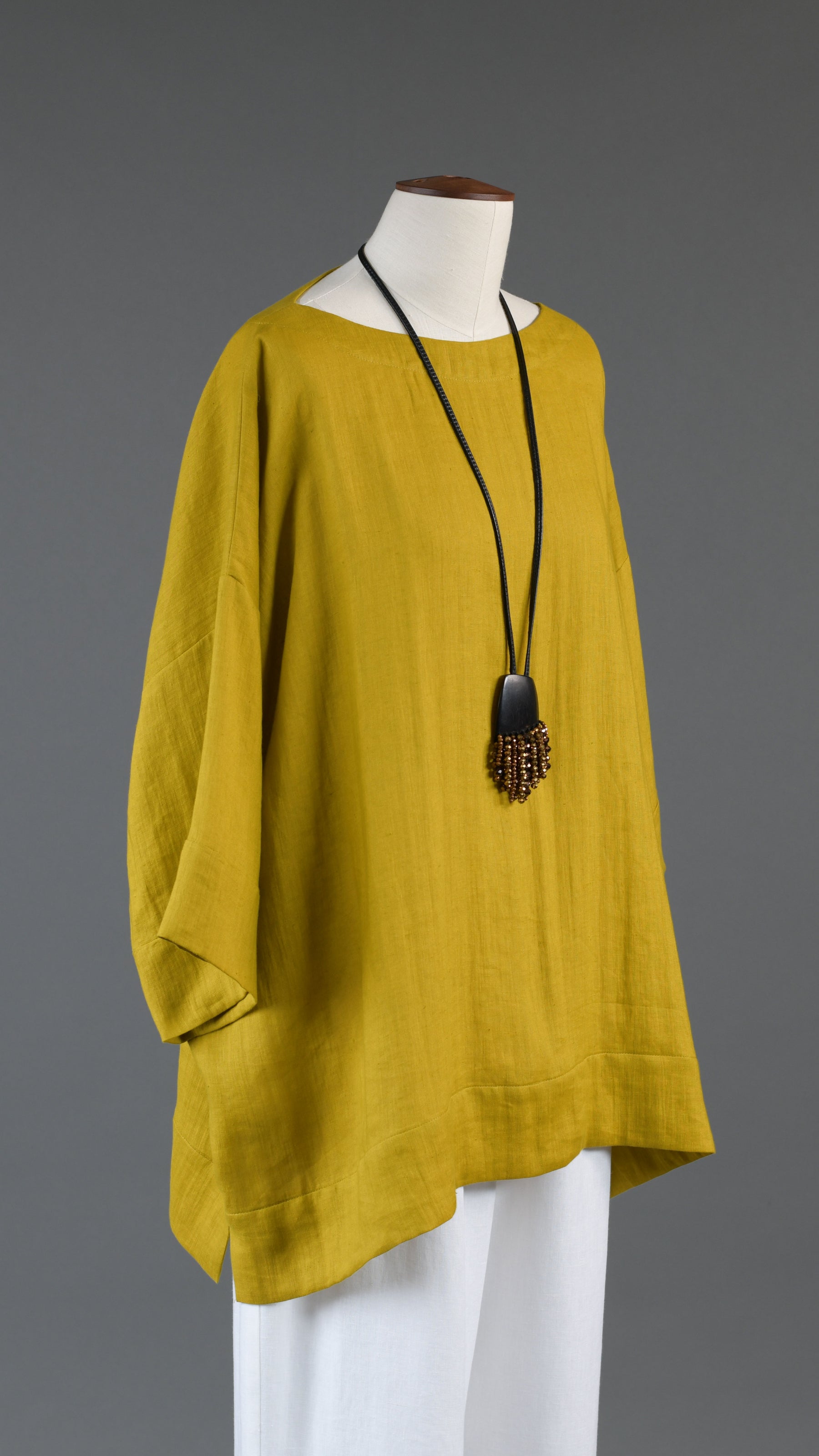 scoop neck 3/4 sleeve top with hem bands - long in dijon