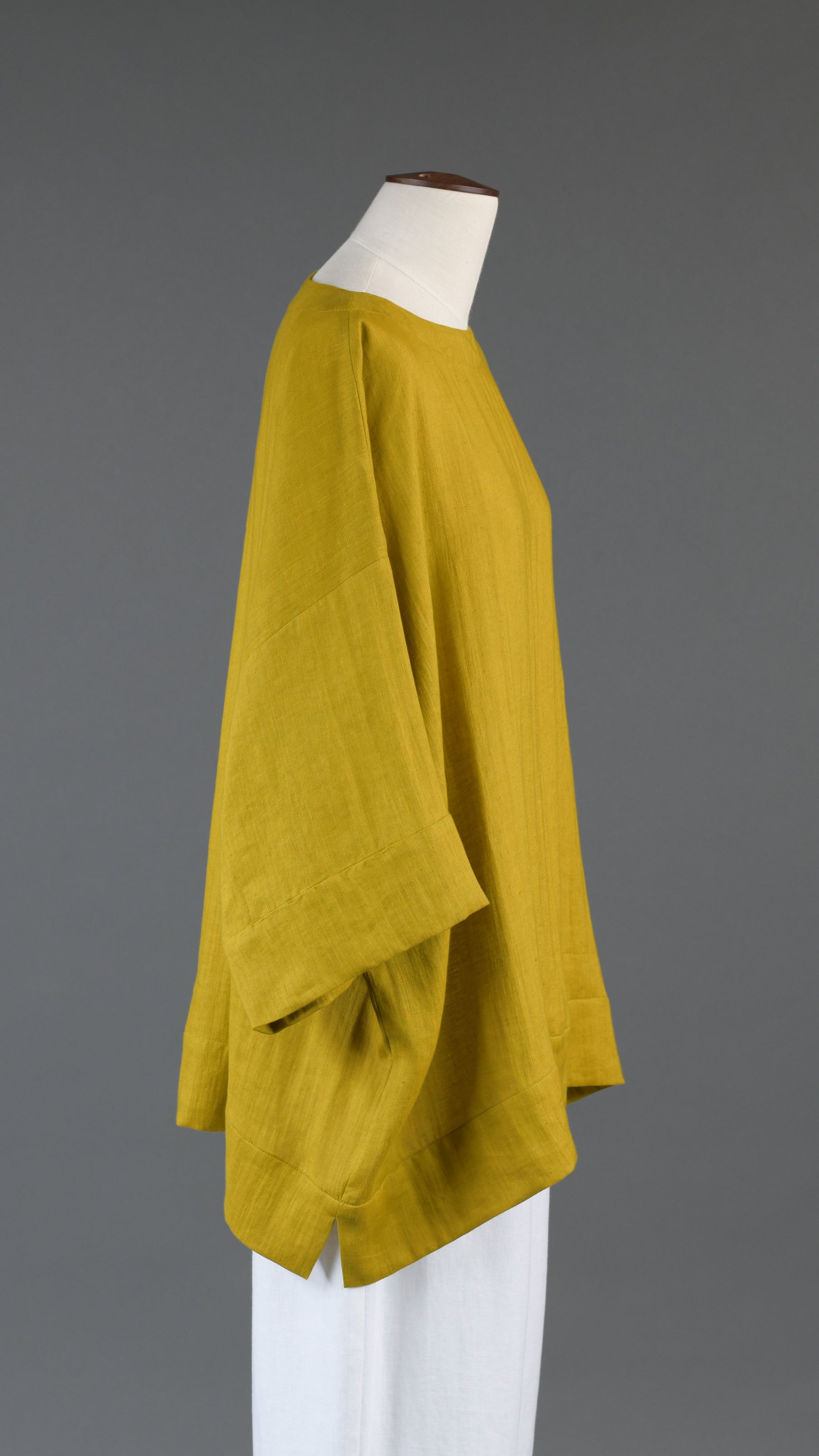 scoop neck 3/4 sleeve top with hem bands - long in dijon