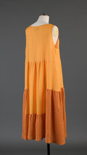 two tone tiered pleated sleeveless dress in orange mix