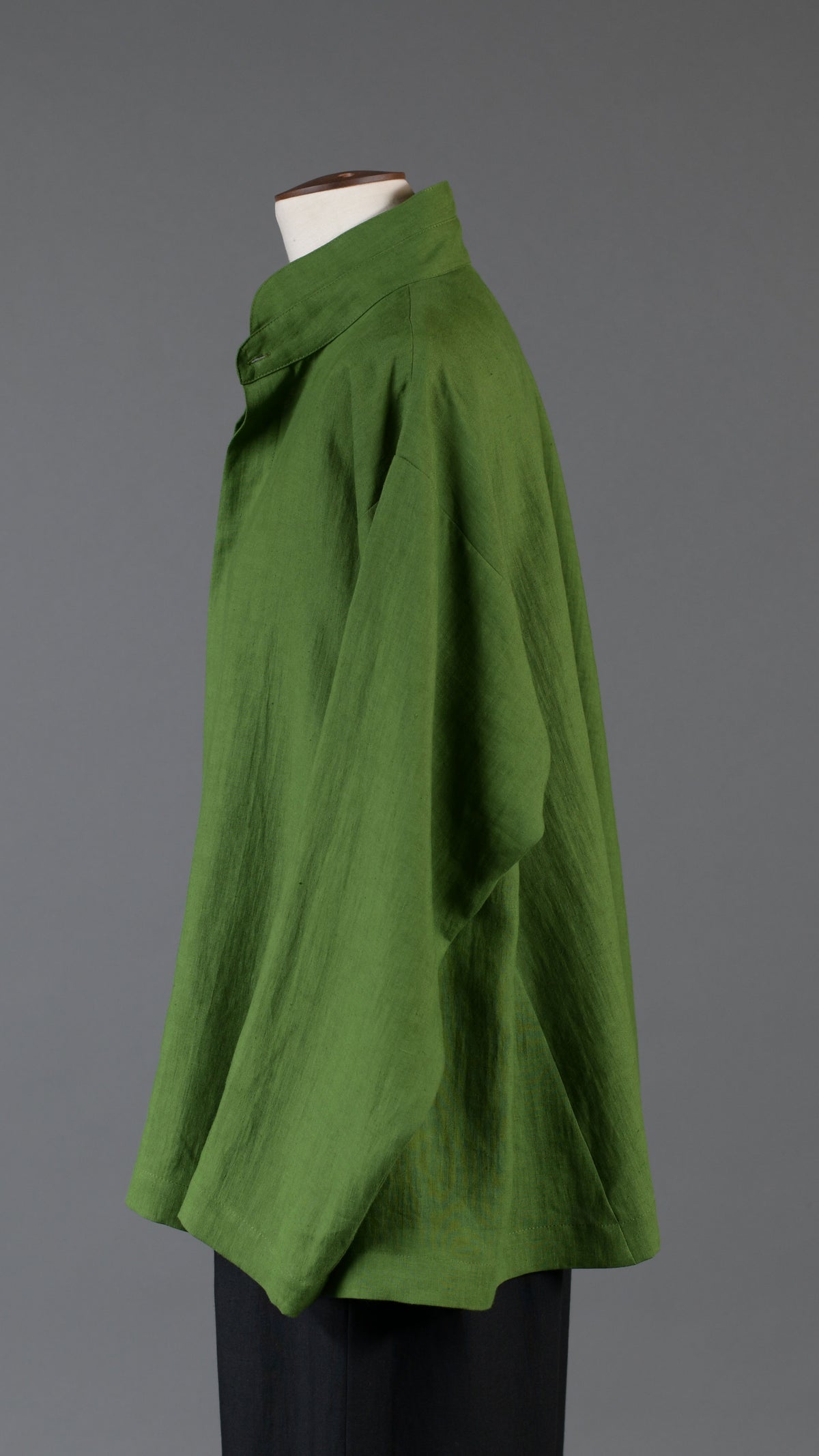 side panelled shirt with double stand collar - mid plus in darklime