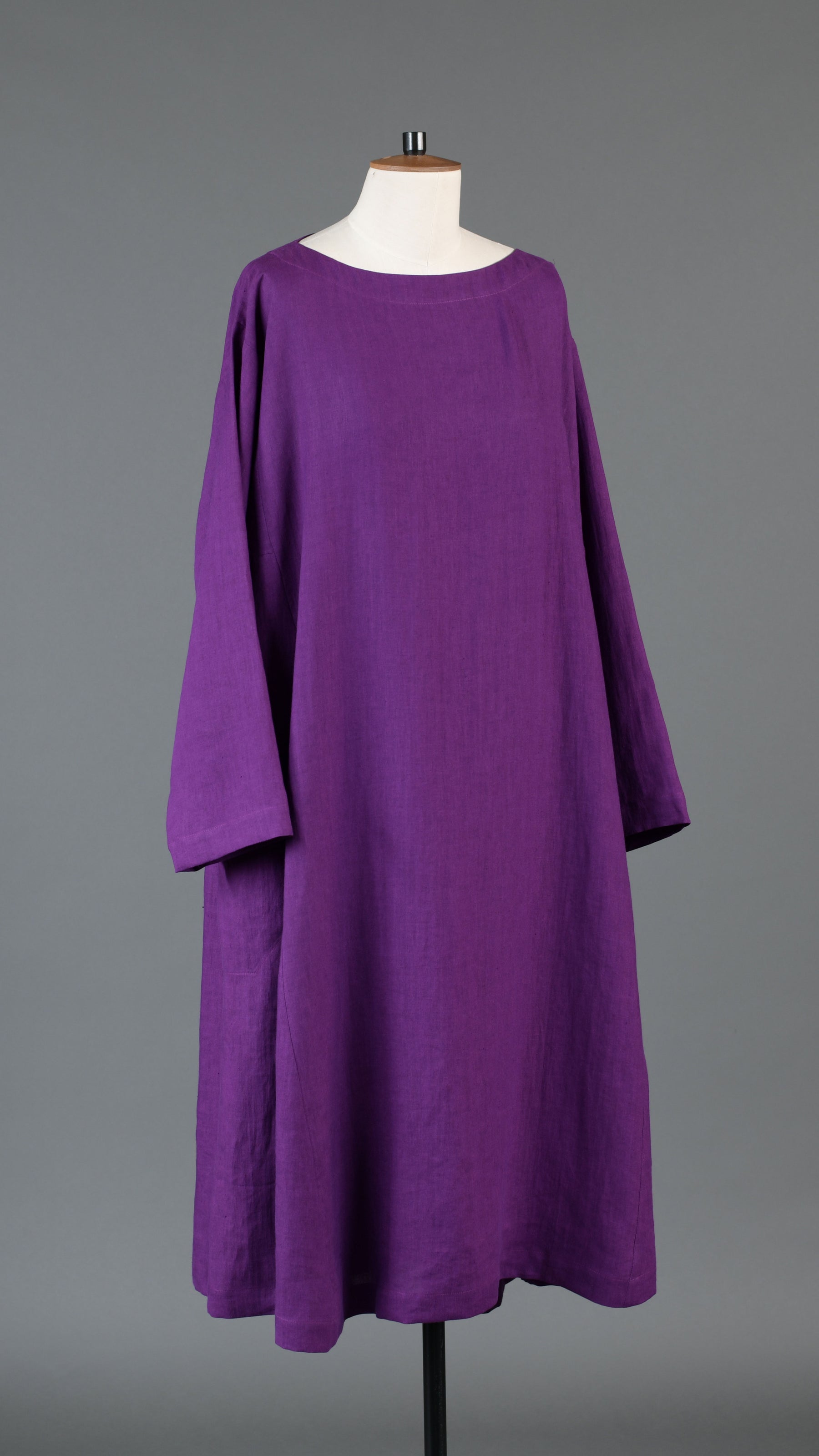 side panelled scoop neck dress in violet