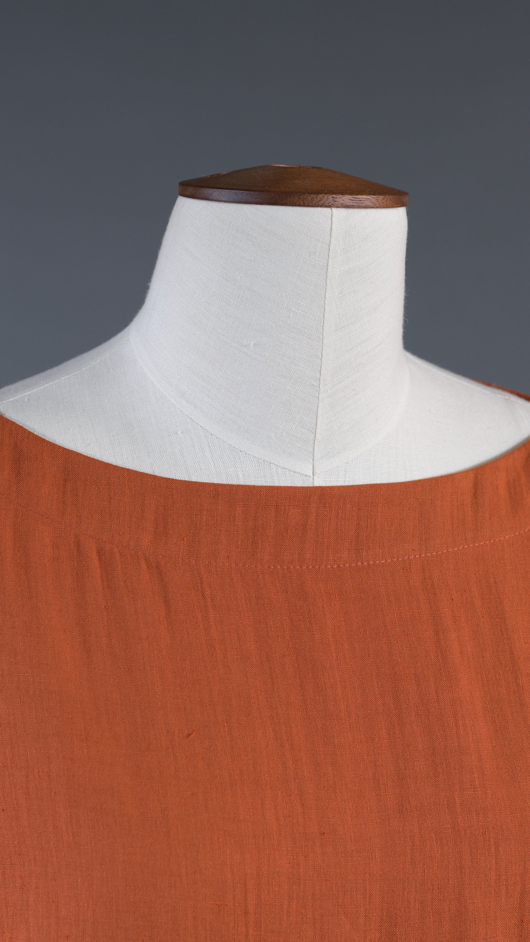 angle-to-front 3/4 sleeve scoop neck tunic - long in burntorange