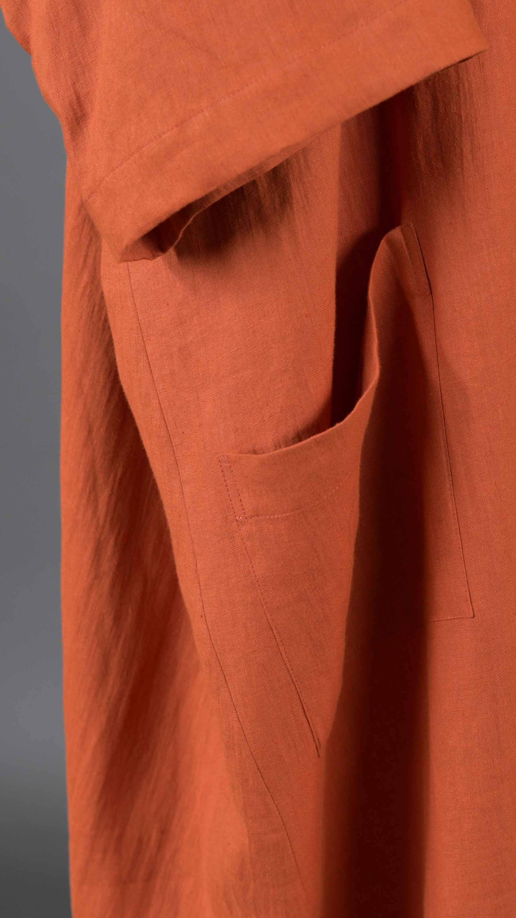 angle-to-front side seam scoop neck t shirt dress in burntorange