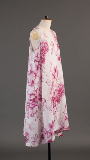 3/4 length side pleated sleeveless dress in magenta