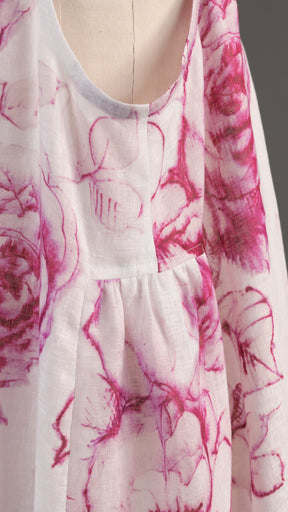 3/4 length side pleated sleeveless dress in magenta