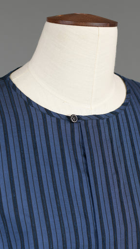 wide longer back bound neck shirt - very long with slits in blue